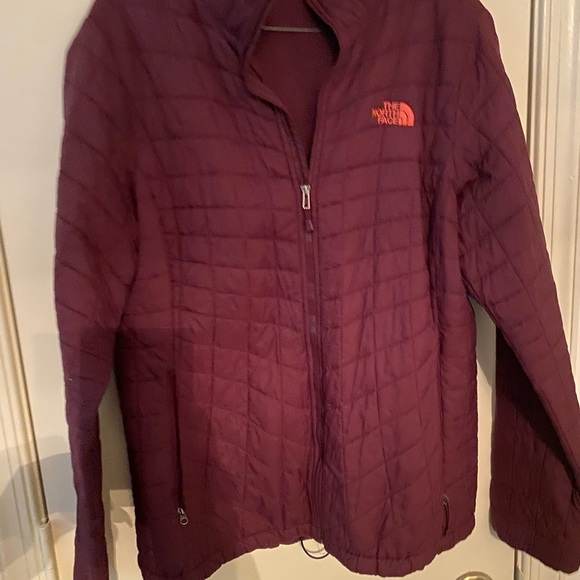 The North Face Jacket Size L - Picture 5 of 6